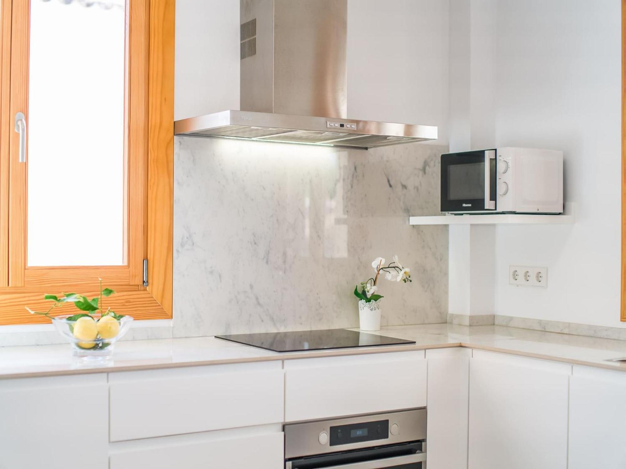 Apartment 6 Bedroom In Majorca