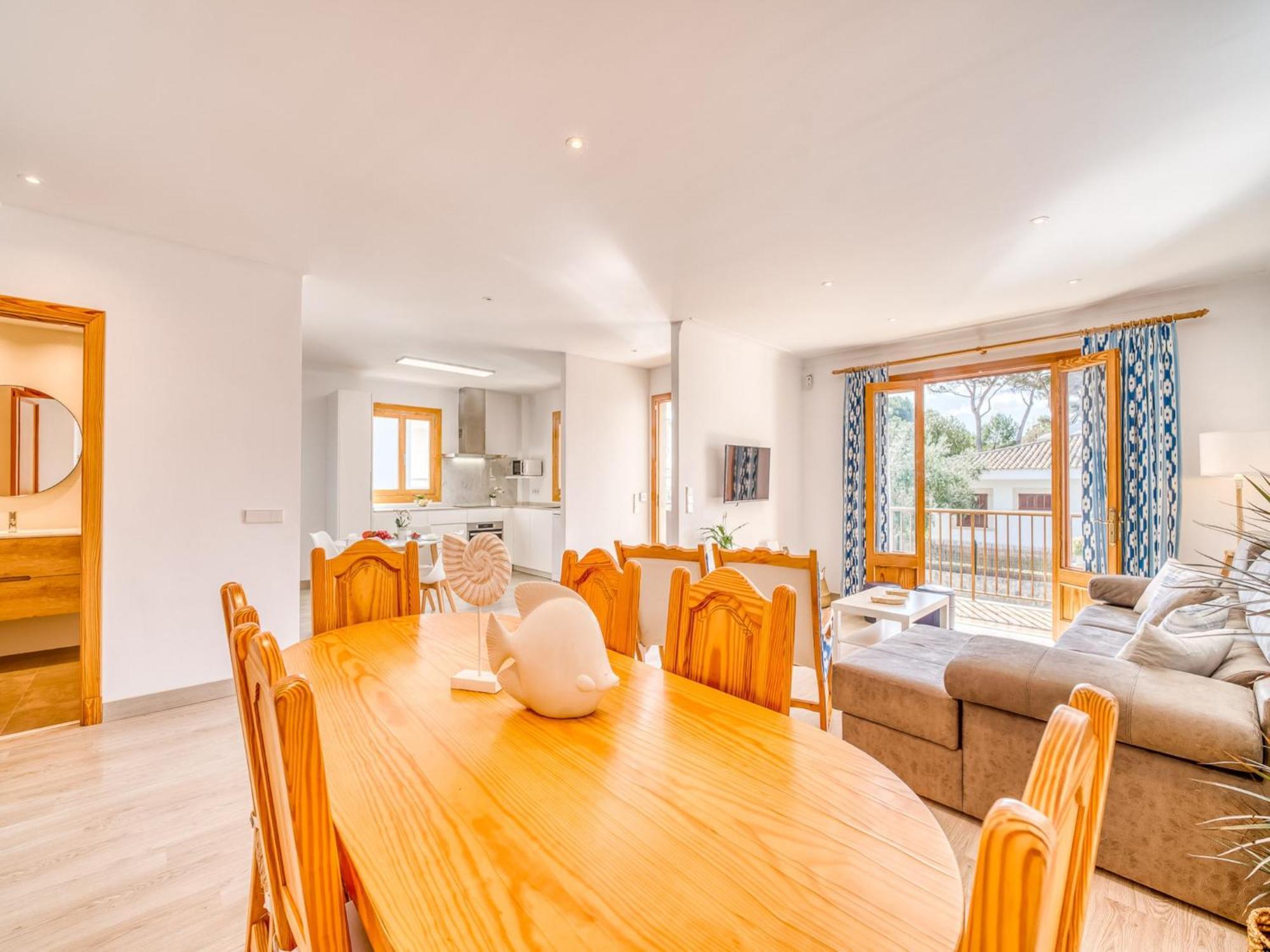 6 Bedroom In Majorca Apartment