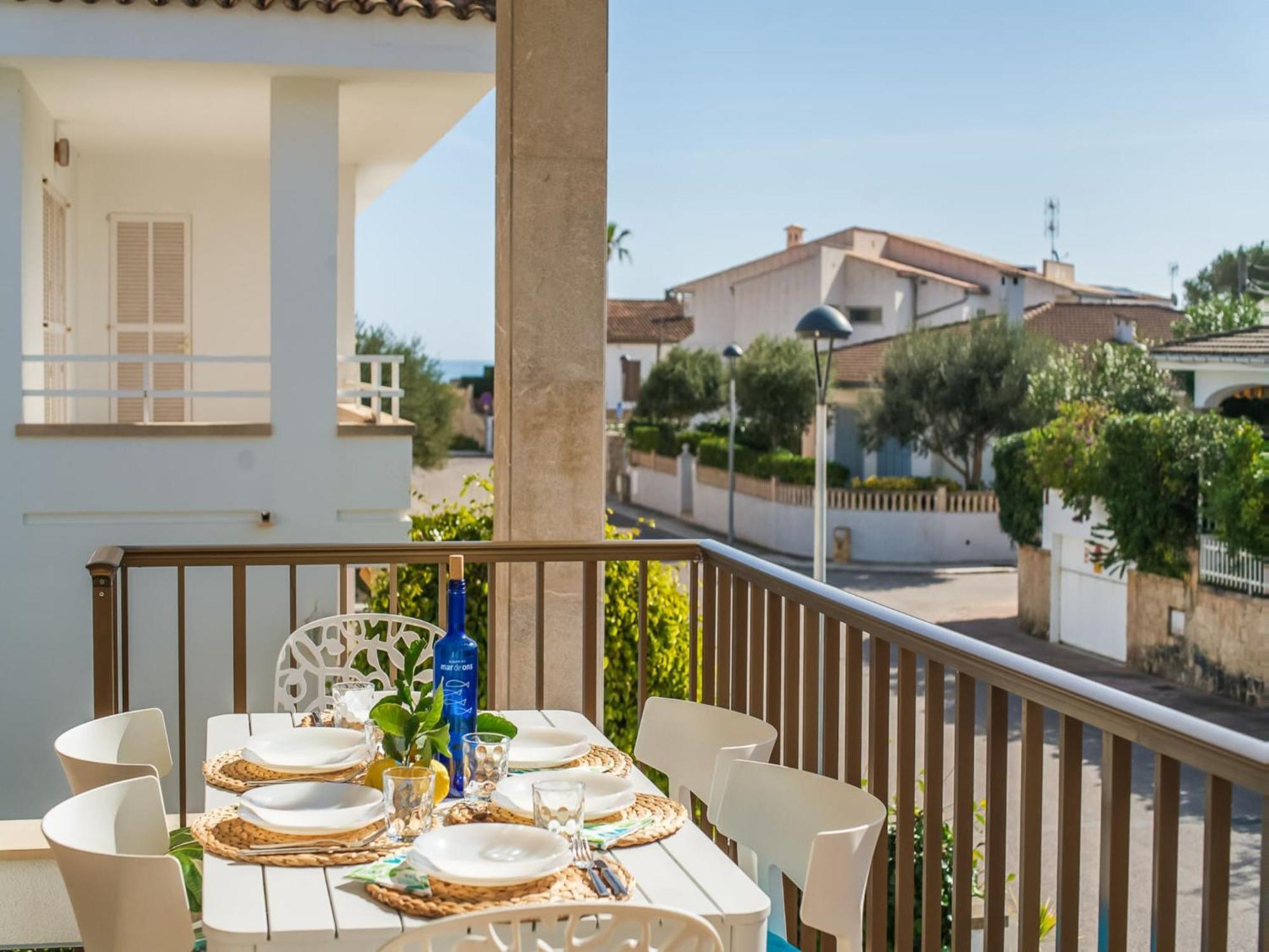 Apartment 6 Bedroom In Majorca