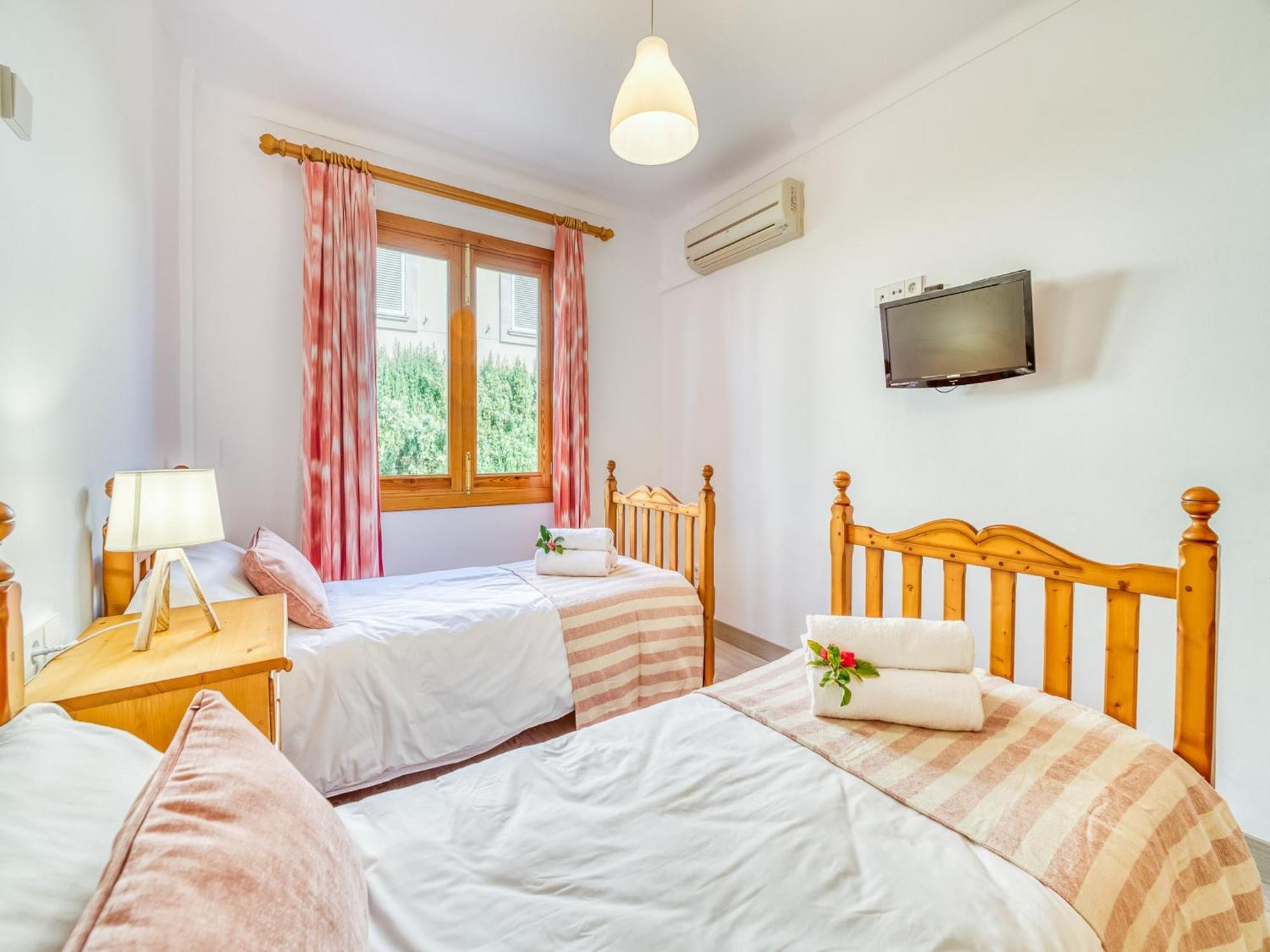 6 Bedroom In Majorca Apartment Playa de Muro (Mallorca)